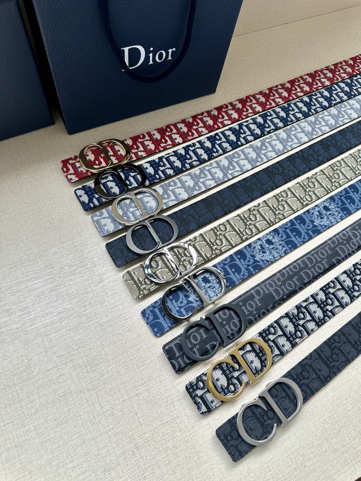 DIOR