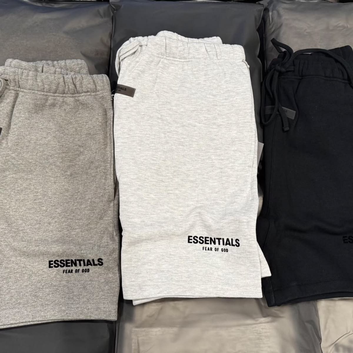 ESSNTIALS